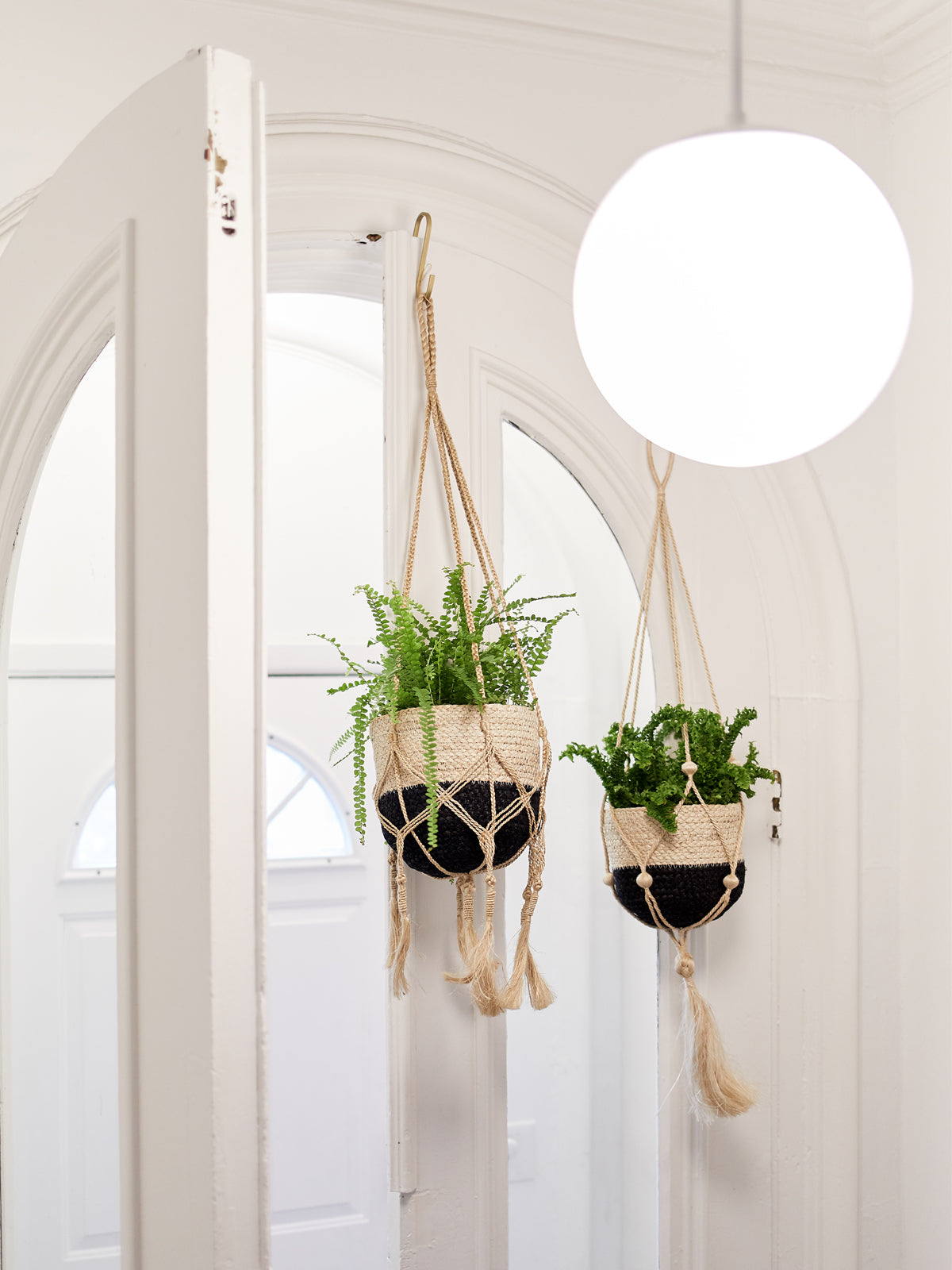 Boho Jute Plant Hanger – Handmade Macrame Style Wall Hanging for Indoor Plants