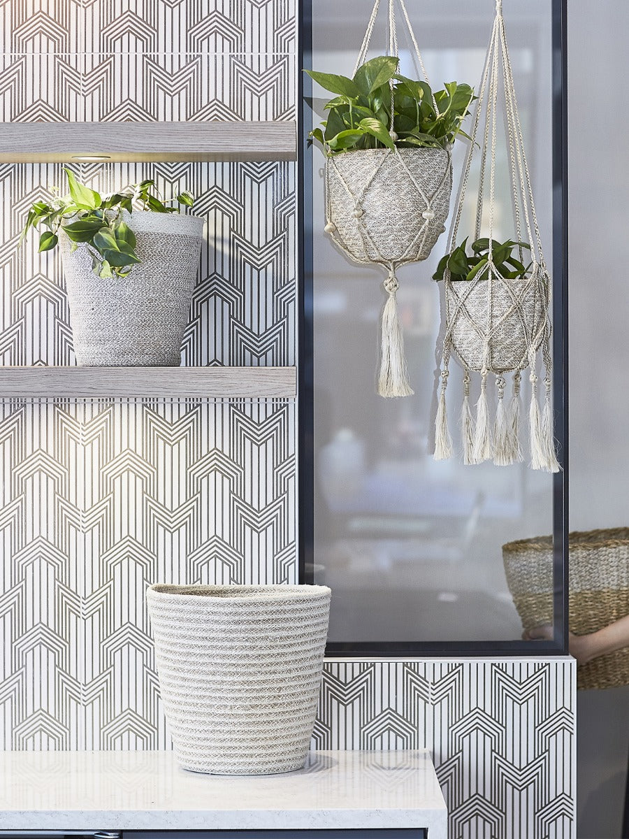 Boho Jute Plant Hanger – Handmade Macrame Style Wall Hanging for Indoor Plants